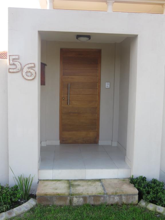 Waves Echo Apartment Bloubergstrand Exterior photo